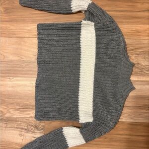 Forever 21 Gray and Cream Women's Sweater